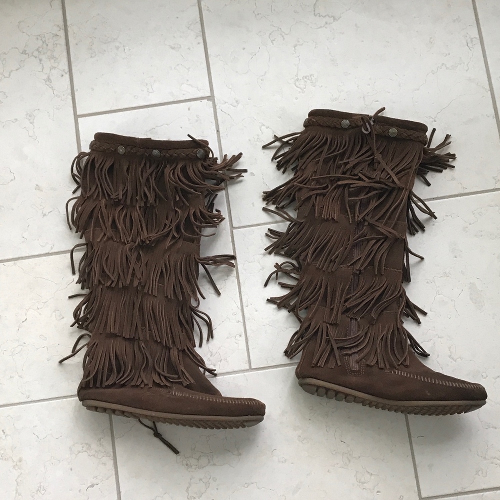 Minnetonka Mocassin Fringe Boots